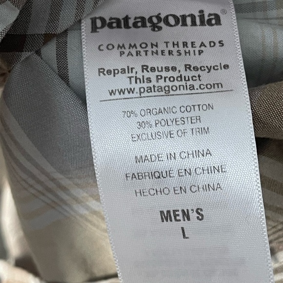 Patagonia | Men’s Organic Cotton Brown Plaid Button Down Shirt Front Pocket - Picture 2 of 4